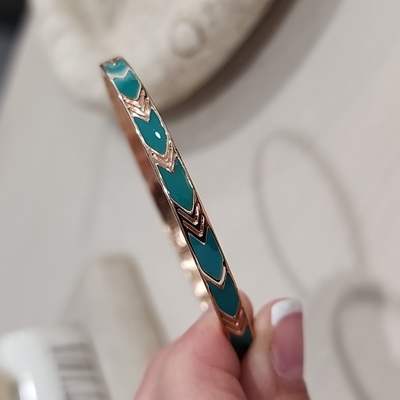 Two bangle bracelets - Picture 3 of 3